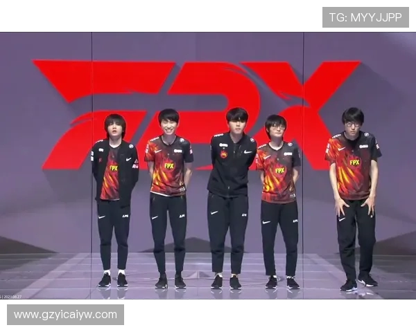 城市赛分析：FPX团队协作的精彩表现与战术深度探讨