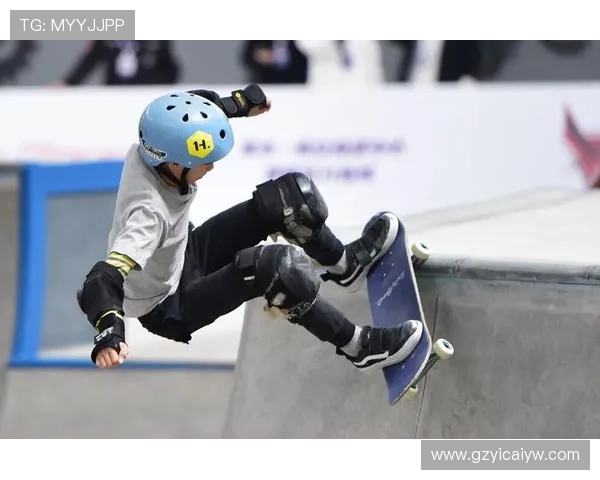 西安滑板队在世界滑板锦标赛中以79分稳居积分榜首位 西安滑板队在世界滑板锦标赛中以79分稳居积分榜首位