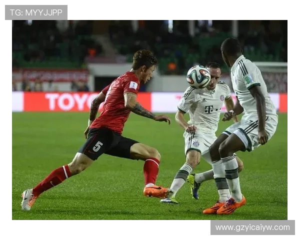 广岛三箭对阵河床精彩直播全程回顾与赛后分析